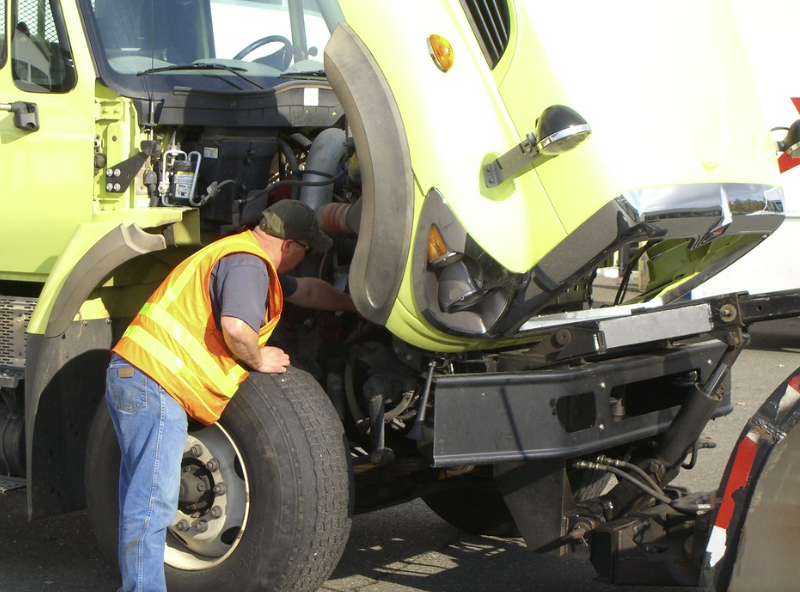 this image shows mobile truck repair in Brier, WA